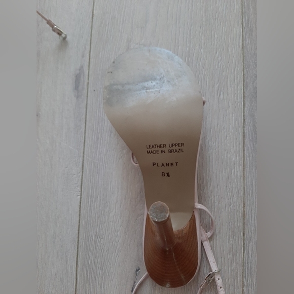 Little stiletto - Picture 4 of 5